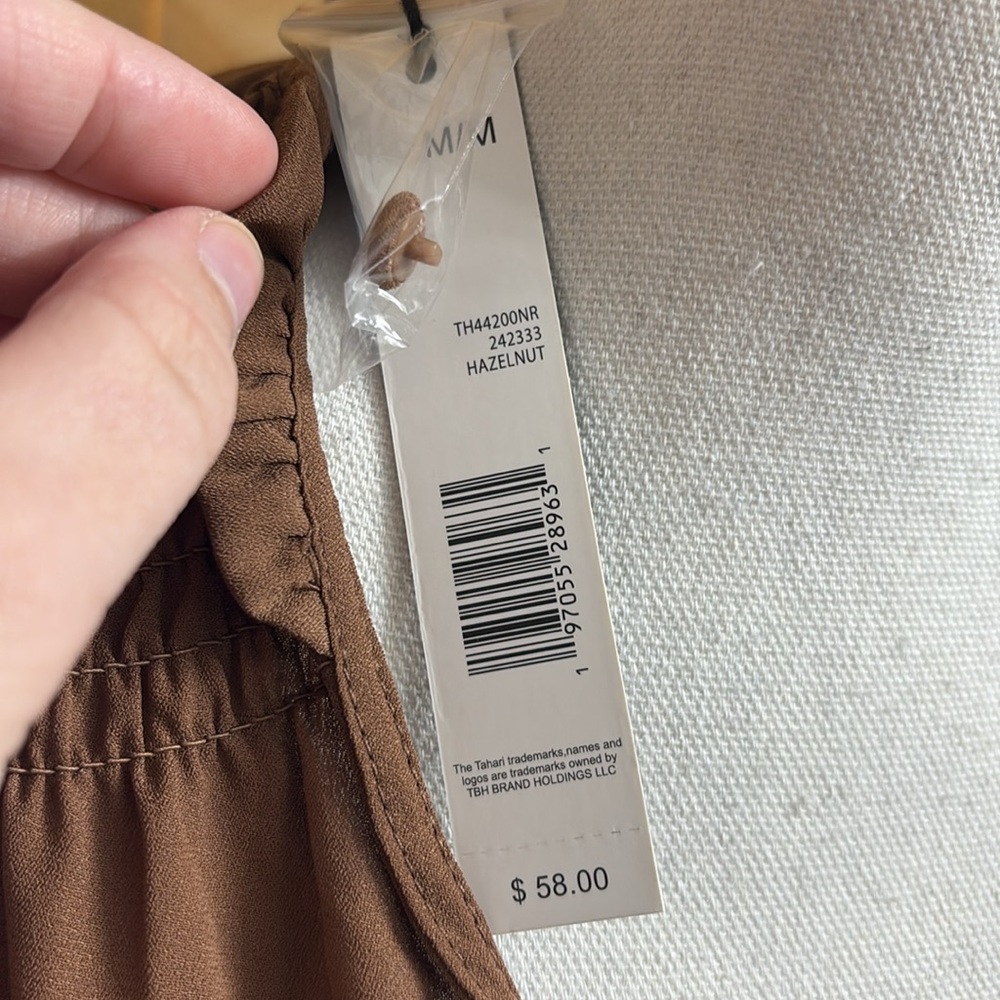 NWT Tahari Hazelnut Brown Long Sleeve Top Size M - Picture 3 of 11